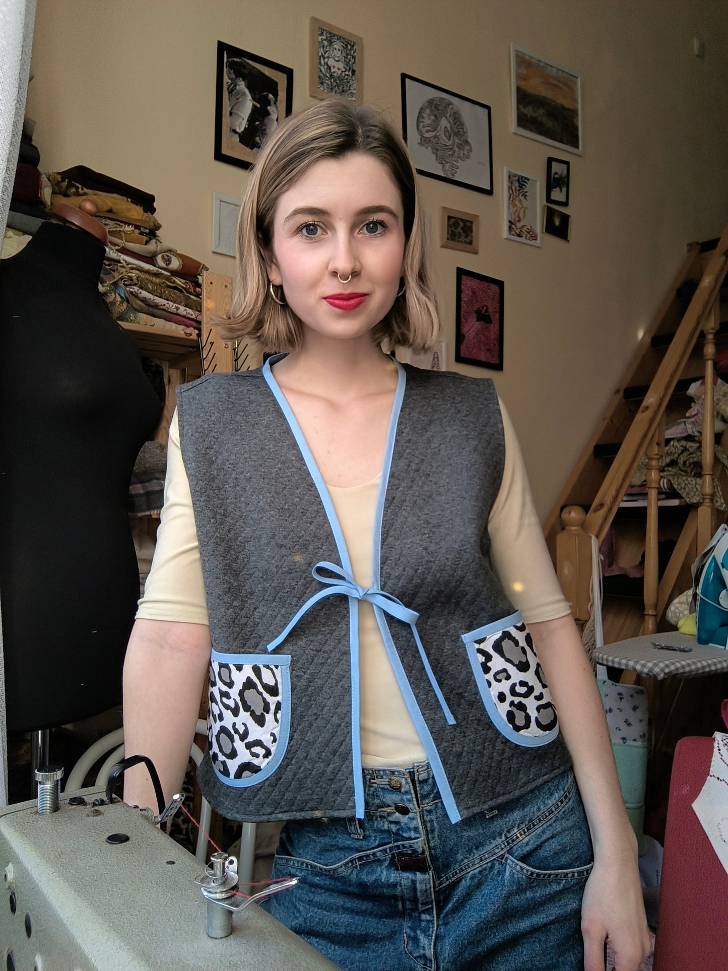 Párducmintás zsebes mellény