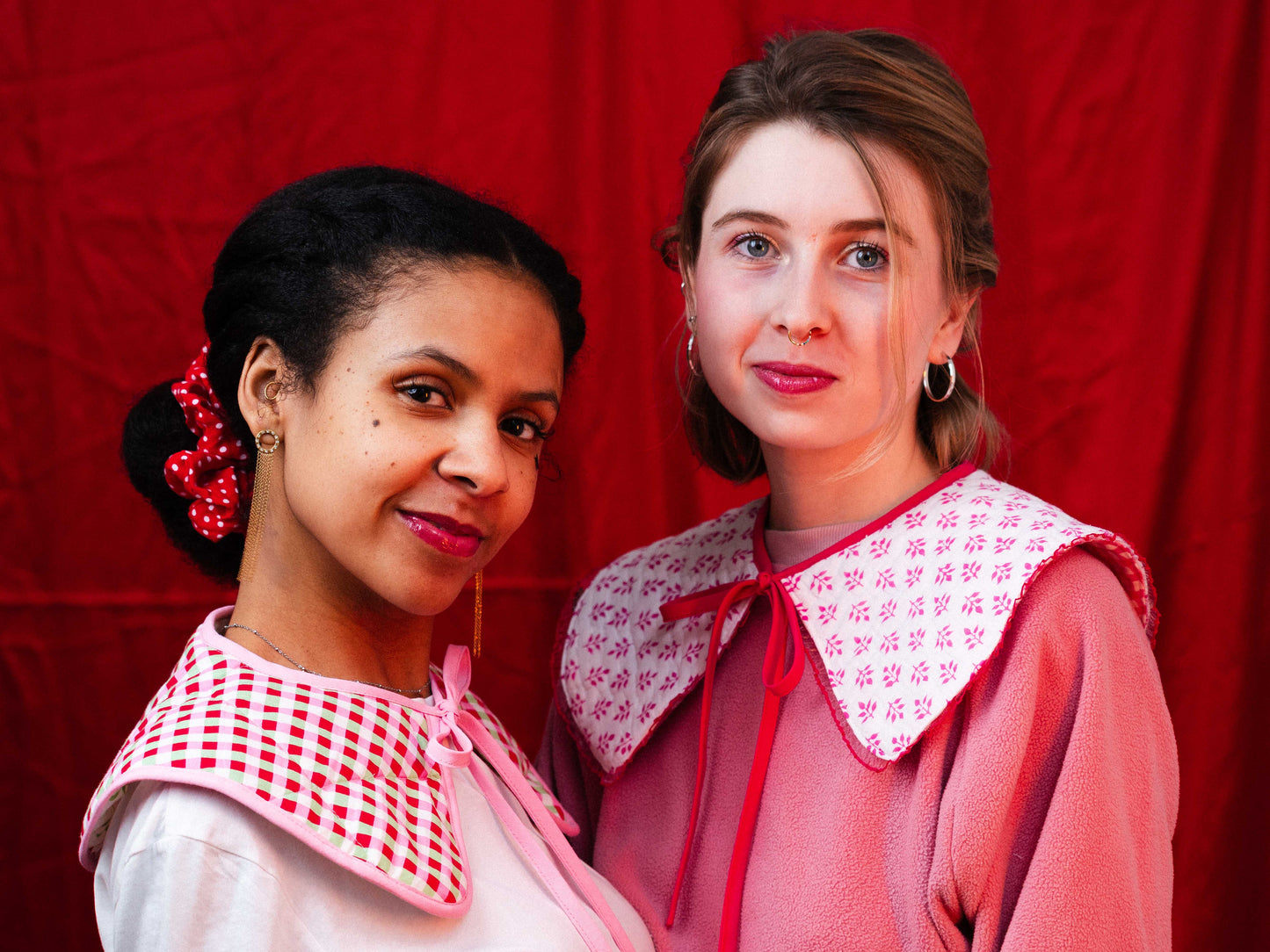 Leveles-kockás gallér