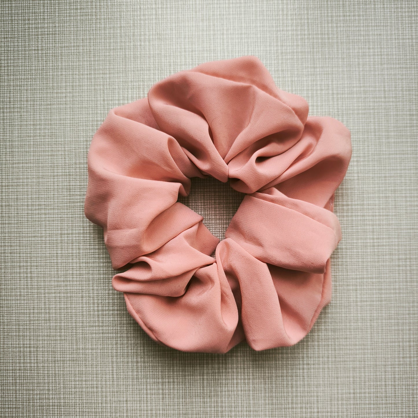 Rózsaszín scrunchie
