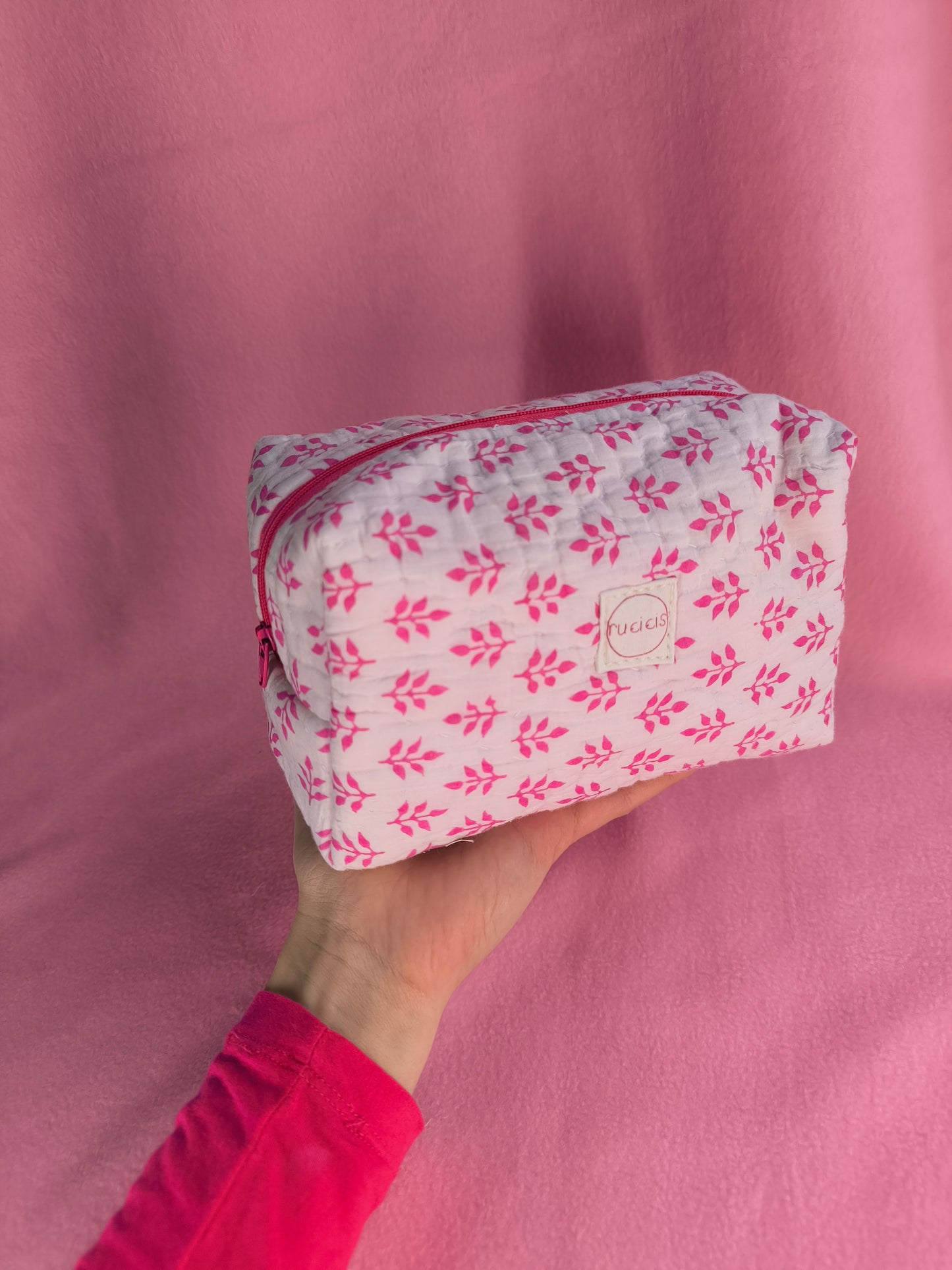 Rózsaszín leveles neszeszer