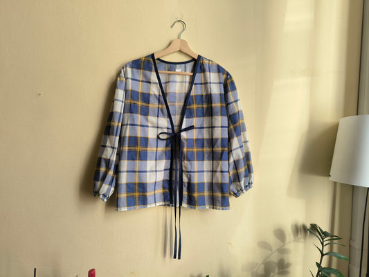 Kék kockás puffos felső