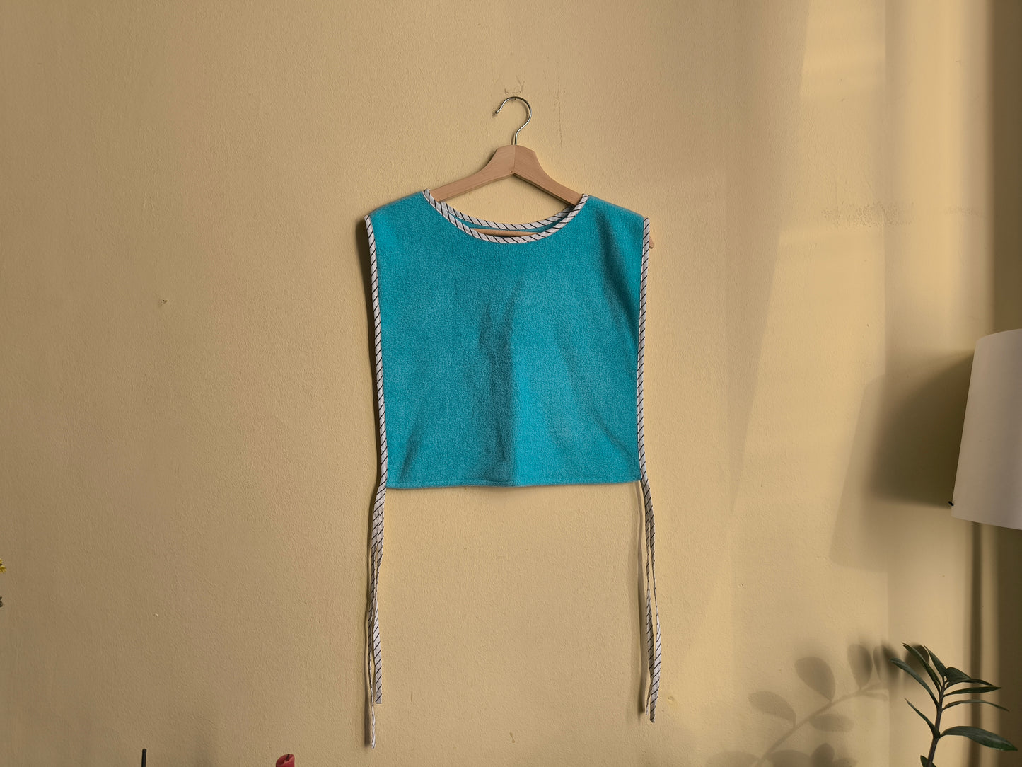 Kék polár mellény