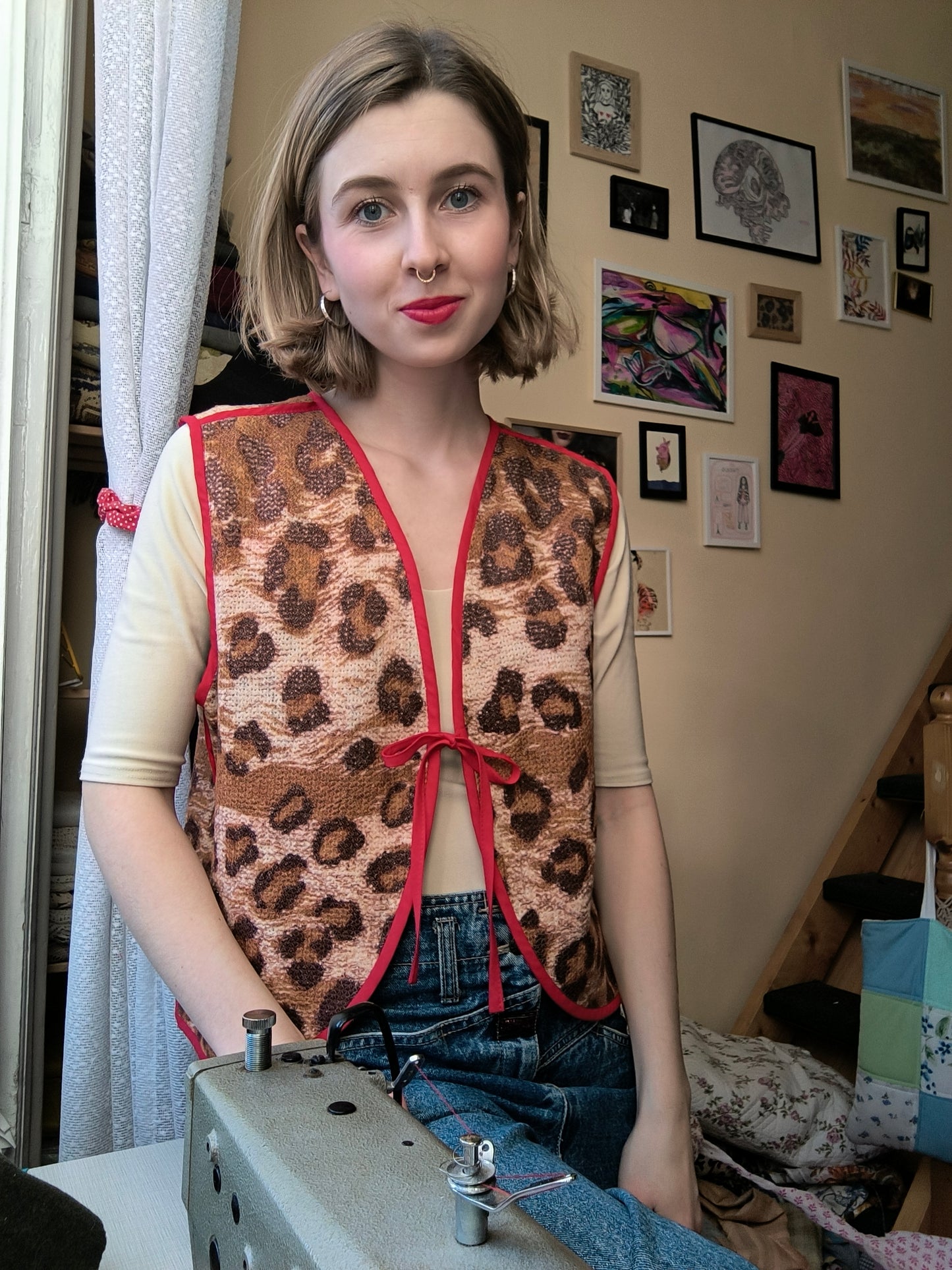 Kockás/párducos kétoldalú mellény