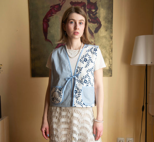 Tavaszi búzavirág mellény